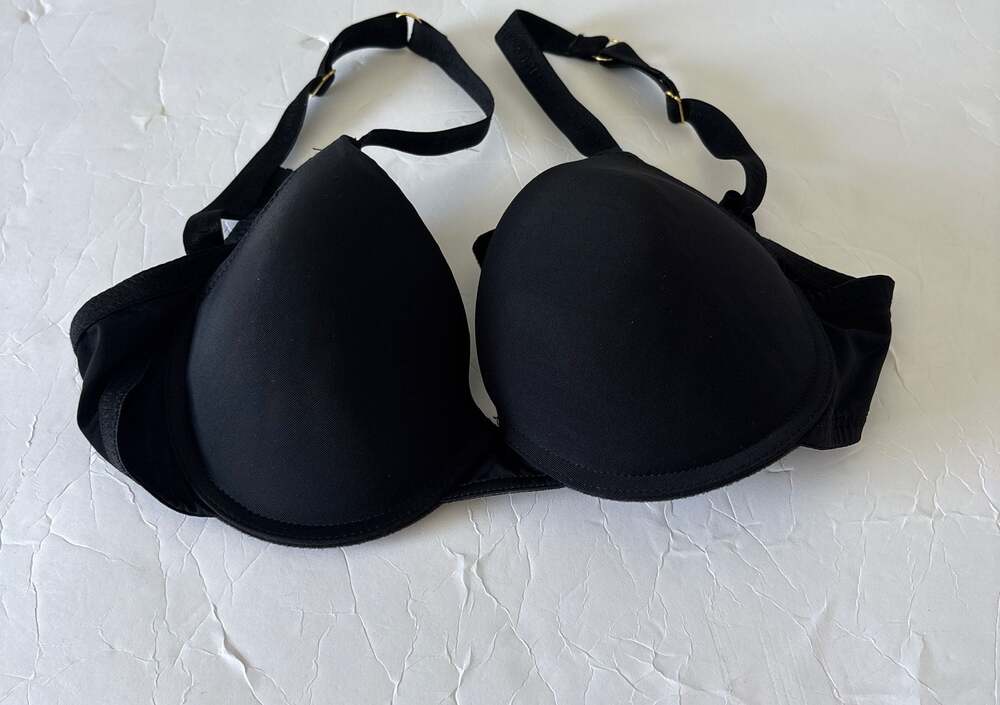 Juicy Couture Black Padded Underwire Bra Size 34B NWOT